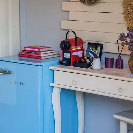 Lulu Ξενοδοχείο *