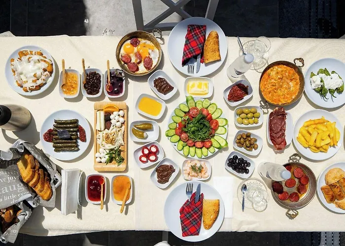 Lulu Inn Cesme 酒店